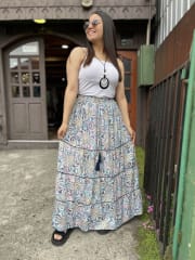 Maxi falda India seda gold blanco azul rosado