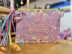 Estuche Mamá te mereces todo y un poquito más verde