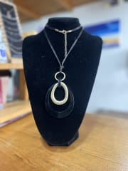 Collar doble óvalo negro y dorado cordon con extension