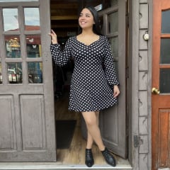 Vestido escote corazon negro puntitos blancos