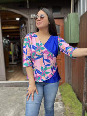 Polera Gloria azul velvet lila floral manga 3/4 0
