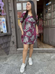 Vestido globo lycra print blanco fucsia y negro