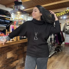 Poleron Maritza lanilla cachemira negro cebra holgrafic espalda 0