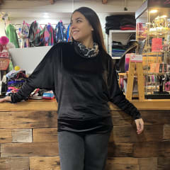 Poleron Maritza negro cuello malla print 1