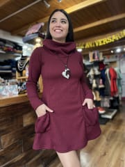 Vestido Ñoño lanilla Burdeo cuello tortuga