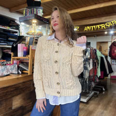 Cardigan botones crudo hilo calado flores 0