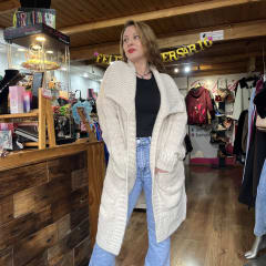 Cardigan solapa beige lana lurex dorado con bolsillos 0