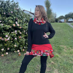 Minivestido Kiran negro rojo asimetrico 0