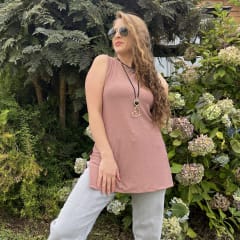 Polera Susy destellos palo rosa sin mangas 0