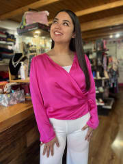 Blusa Pamela envolvente multiforma fucsia gasa bambula