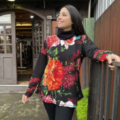 Poleron Candelaria sofia negro floral rojo naranjo 0