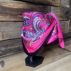 Pañuelo seda 70*70 cms fucsia paisley 1