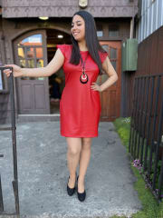 Vestido jumper ecocuero rojo sin mangas 0