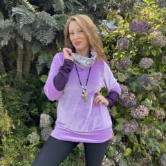 Poleron Alejandra velvet lila brillo holografico 0