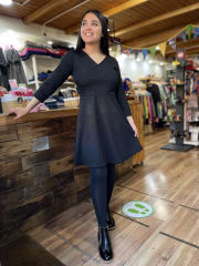 Vestido sofia glitter negro escote V cruzado