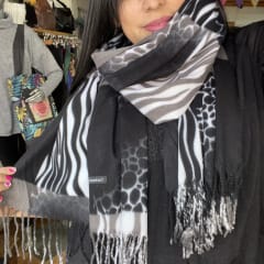 Bufanda cashmere animal print mix cebra negro blanco 0