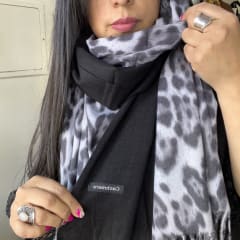 Bufanda cashmere animal print mix leopardo negro gris 0