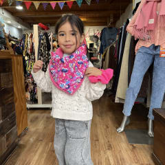 Bandana Isidora Guerreras K-pop fucsia 1