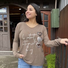Polera 3 corazones brillo cacao 0