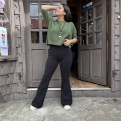 Calza Flare lanilla extra gruesa negro linea vertical