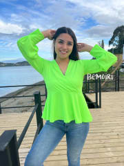 Blusa Tamara peplum verde flúor