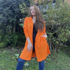 Tapado algodón naranjo con bolsillos y capucha