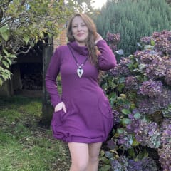 Vestido globo lanilla magenta con cuello