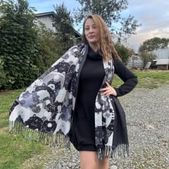 Bufanda cashmere gatitos negro