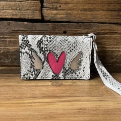 Billetera cuero corazon alado fucsia reptil gris 2 cuerpos 0