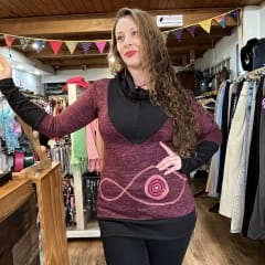 Poleron Kisu ALai burdeo negro 0