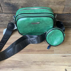 Cartera Lilás bandolera verde + monedero 0