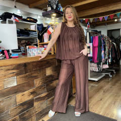 Conjunto pantalon + blusa chocolate 0