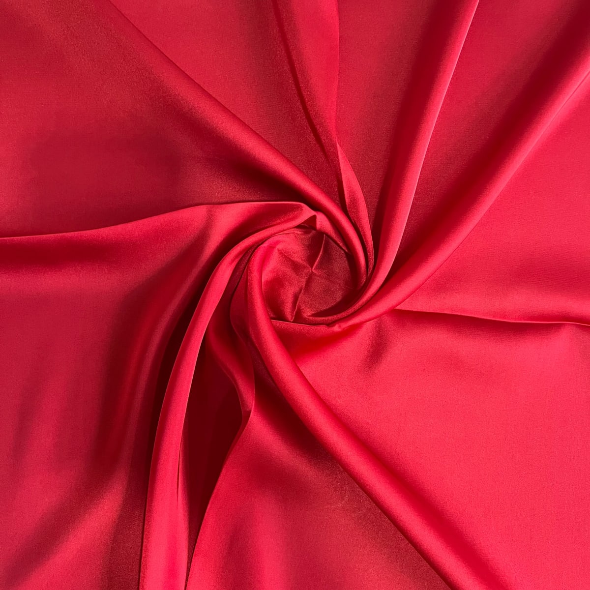 Pañuelo seda 70*70 cms rojo3