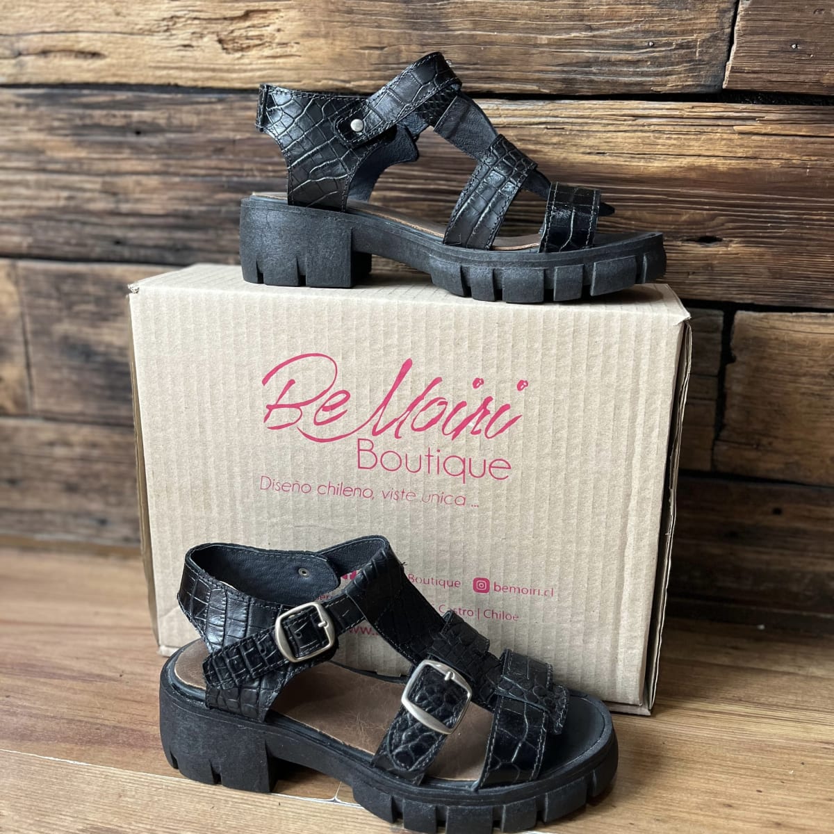 Sandalia cuero texturas negro2