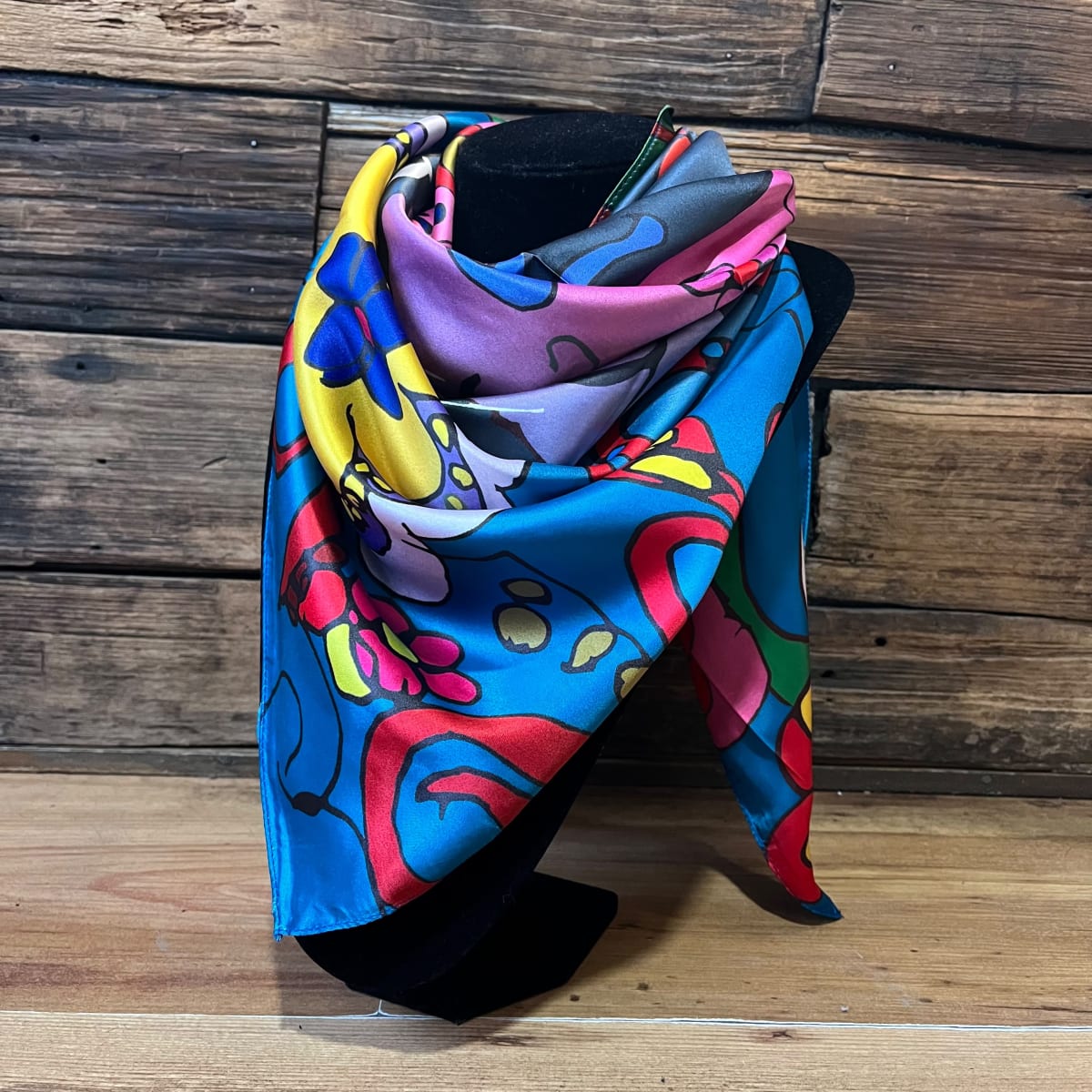 Pañuelo seda 90*90 cms gato negro multicolor3