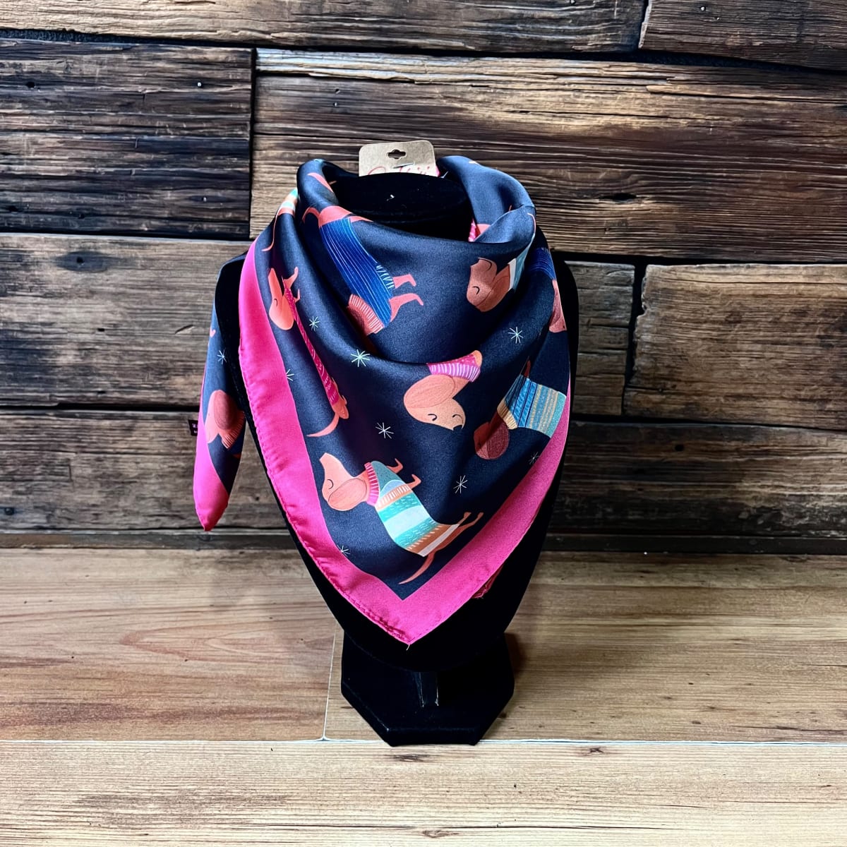 Pañuelo seda 70*70 cms perritos salchichas2
