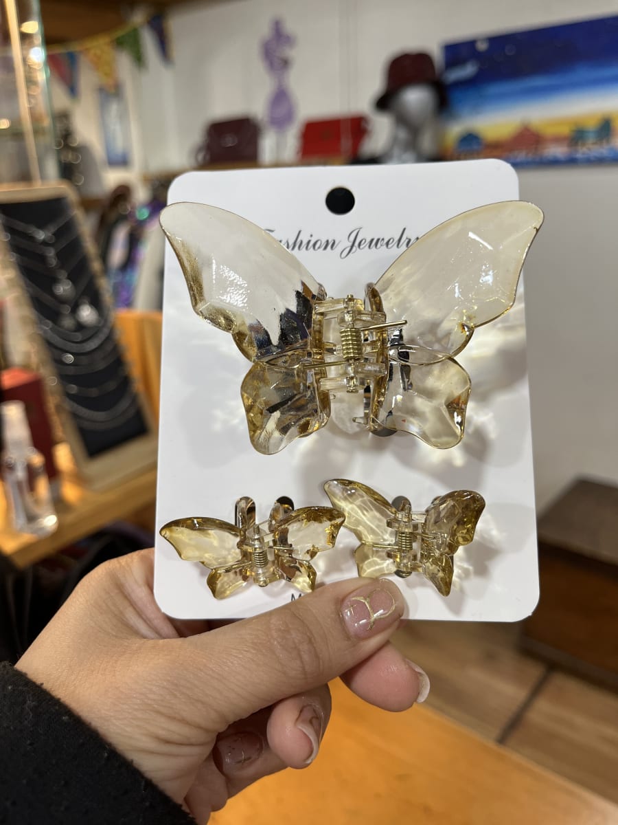 Set 3 tiburones mariposas  para el cabello variedad de colores2