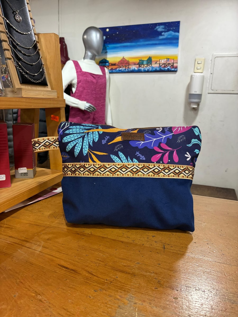 Estuche Astrea XL Umbral1