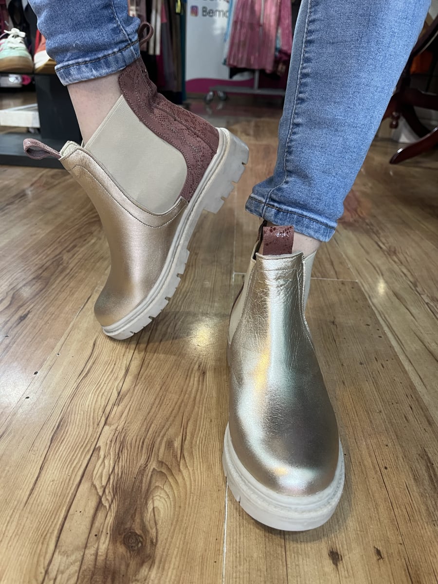 Botin Jenny cuero golden palo rosa planta marfil elasticos laterales2