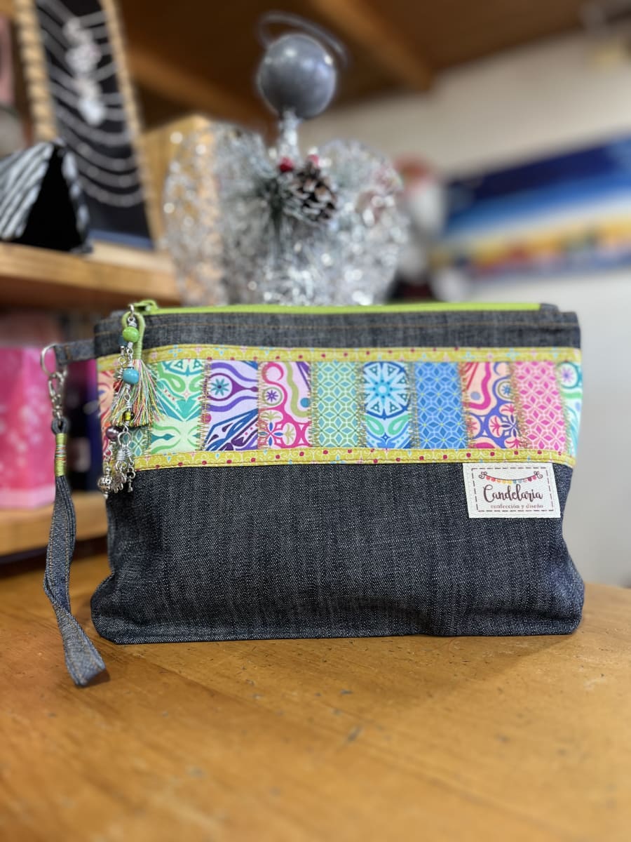 Estuche XL mosaico mezclilla y algodon con asa desmontable5