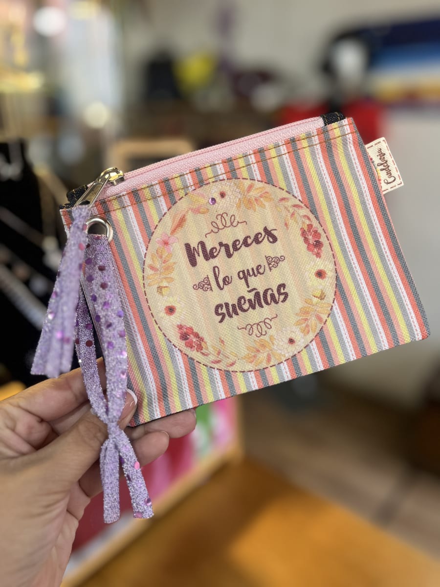 Monedero XL sublimado “mereces lo que sueñas” variedad de colores4