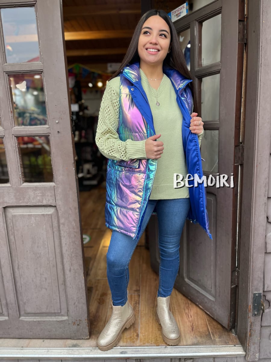 Parka sin mangas metalizada tornasol lila y azul1