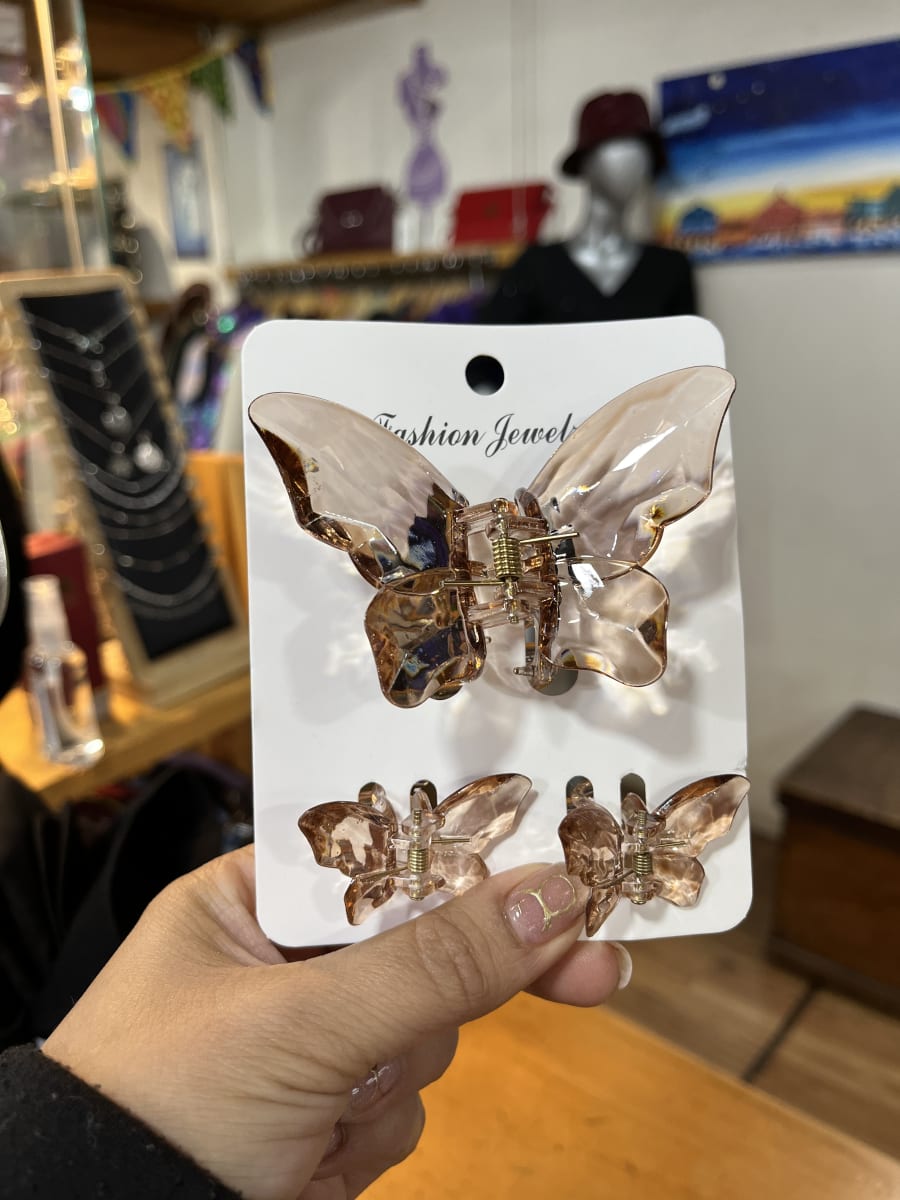 Set 3 tiburones mariposas  para el cabello variedad de colores6