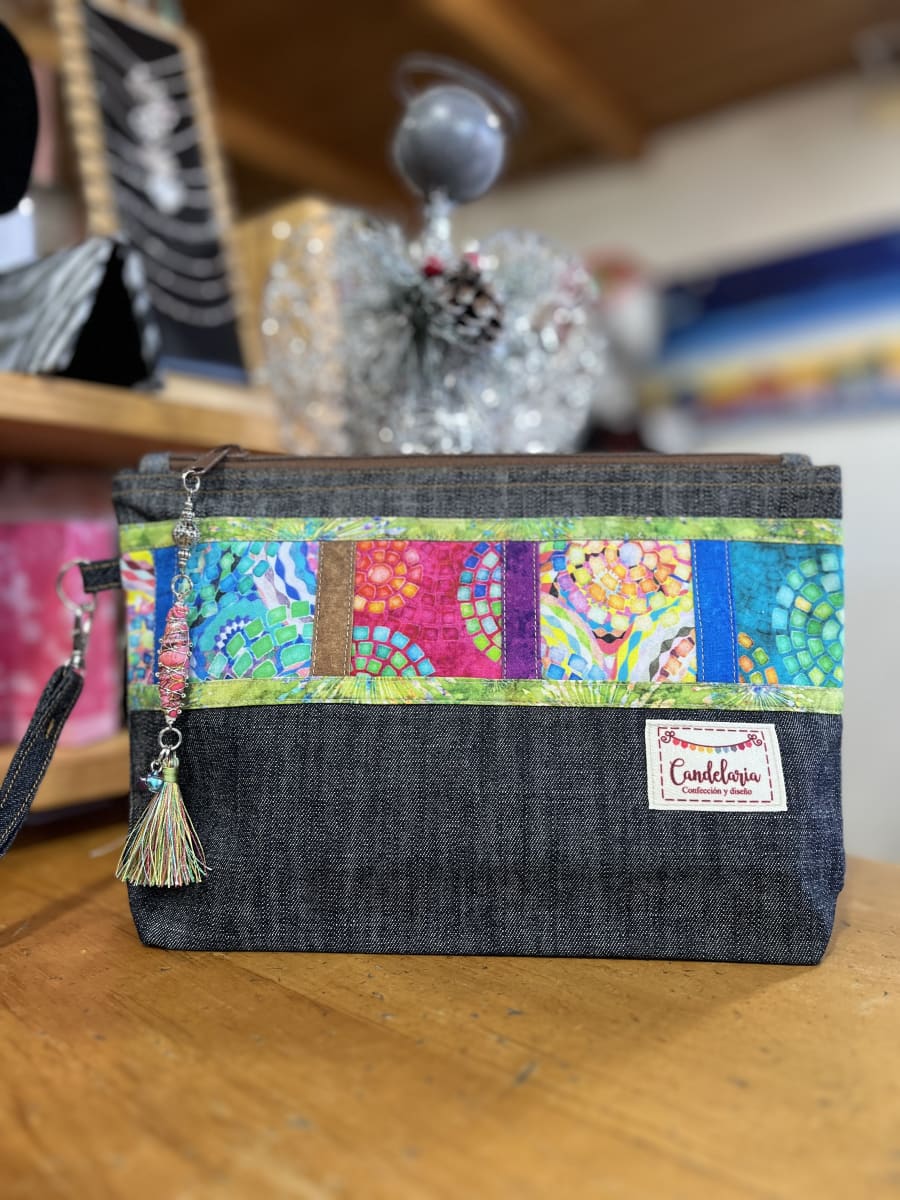 Estuche XL mosaico mezclilla y algodon con asa desmontable6