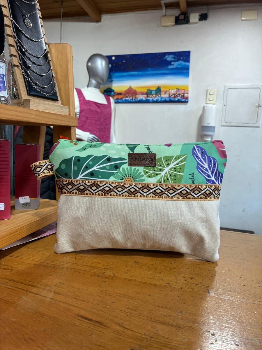 Estuche Astrea XL Umbral8