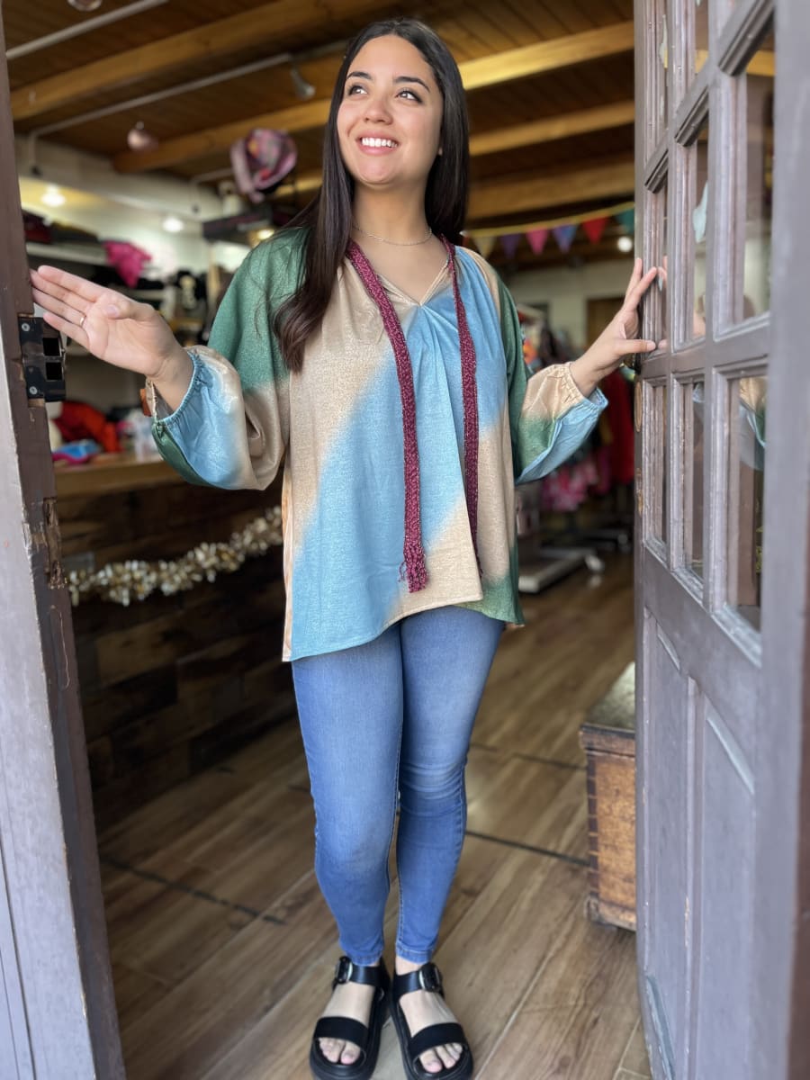 Polera espalda mandala verde manga globo2