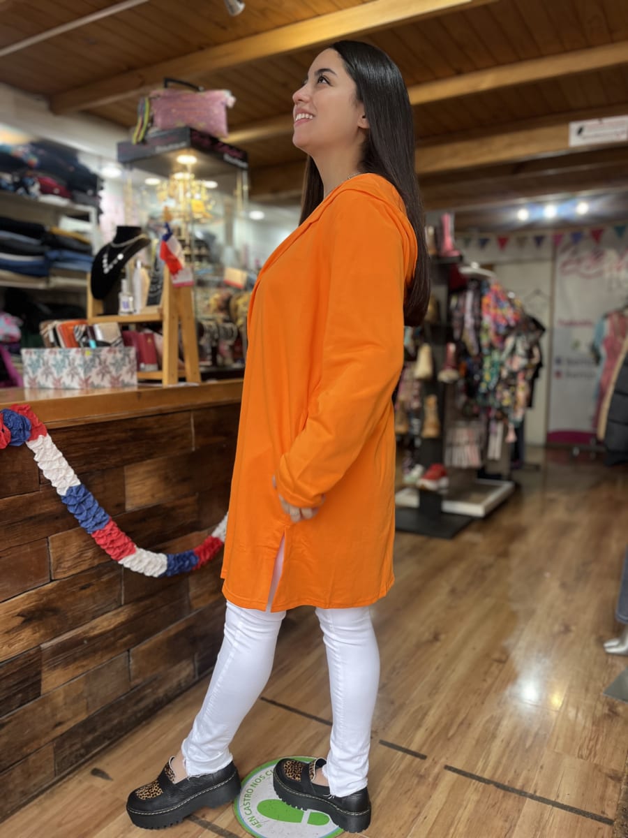 Tapado algodón naranjo con bolsillos y capucha1