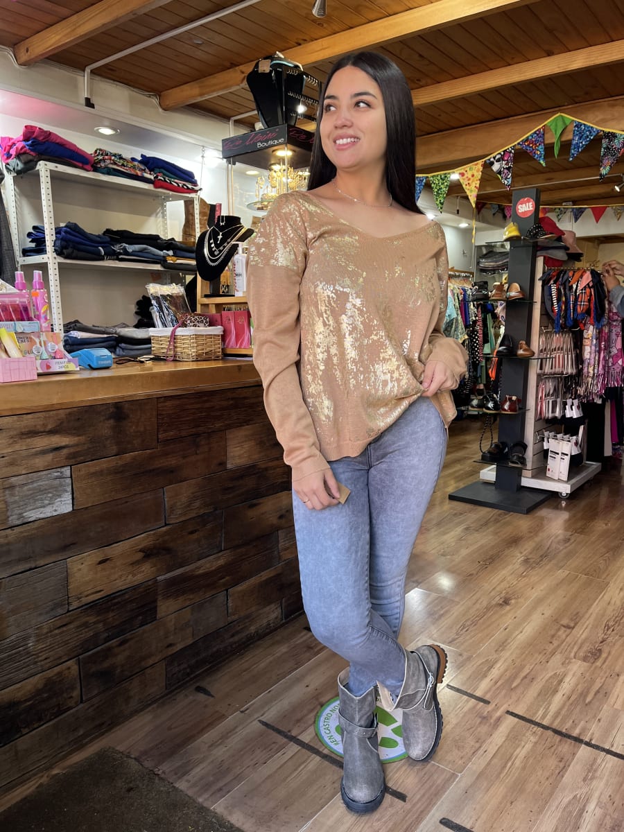 Sueter hilo camel foil gold1