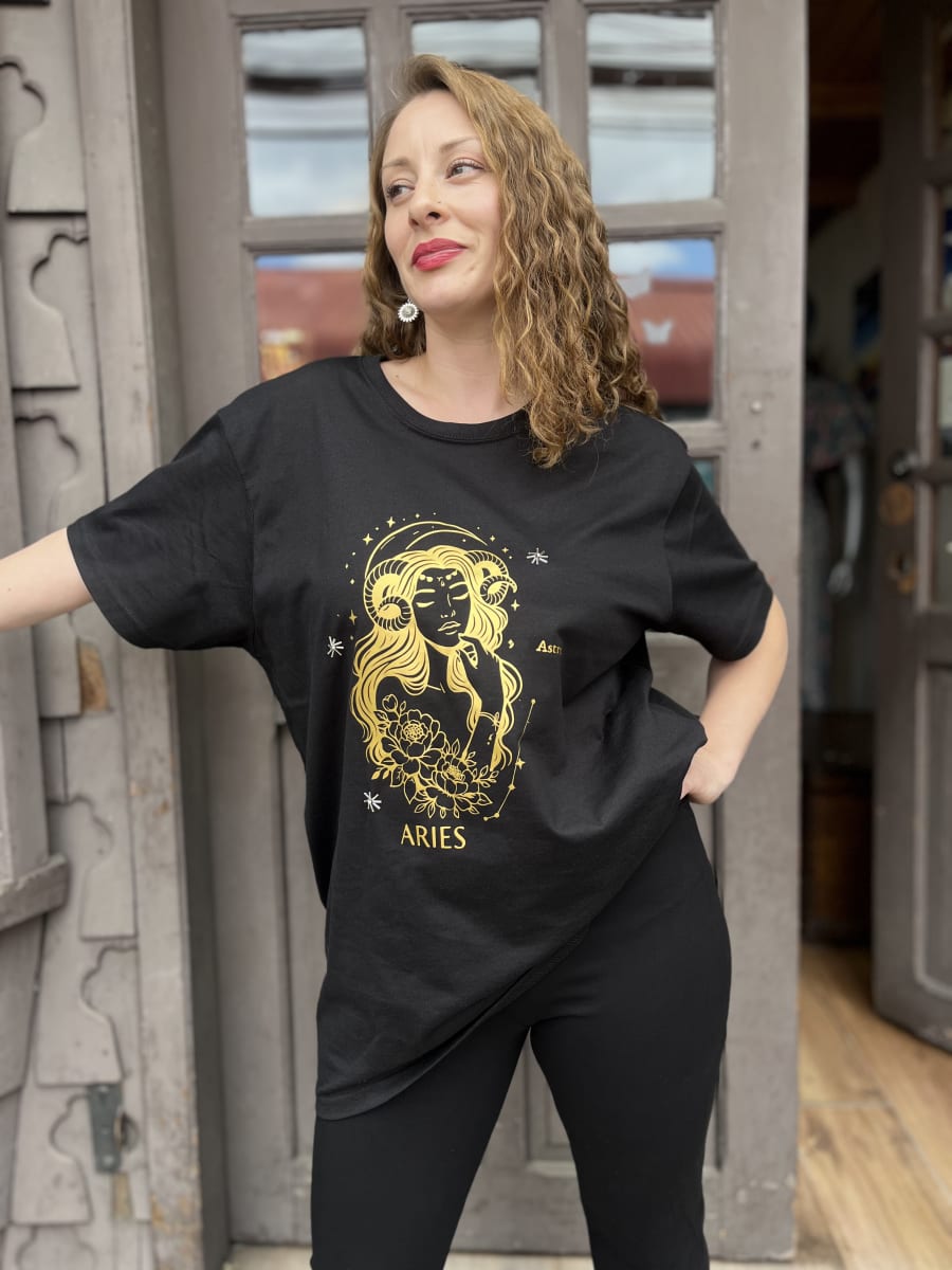 Polera Astrea zodiaco Aries manga corta1