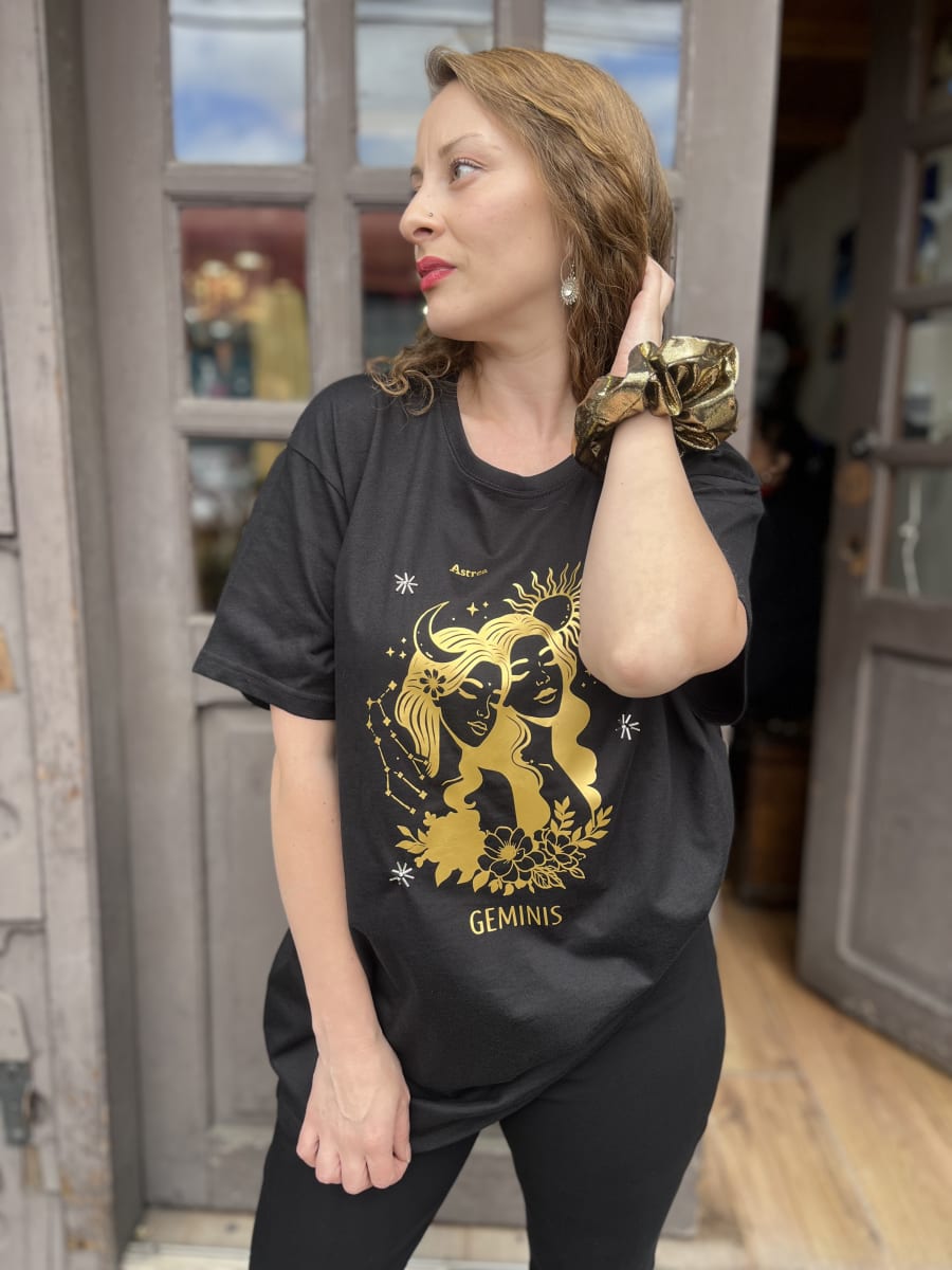 Polera Astrea zodiaco Geminis manga corta1